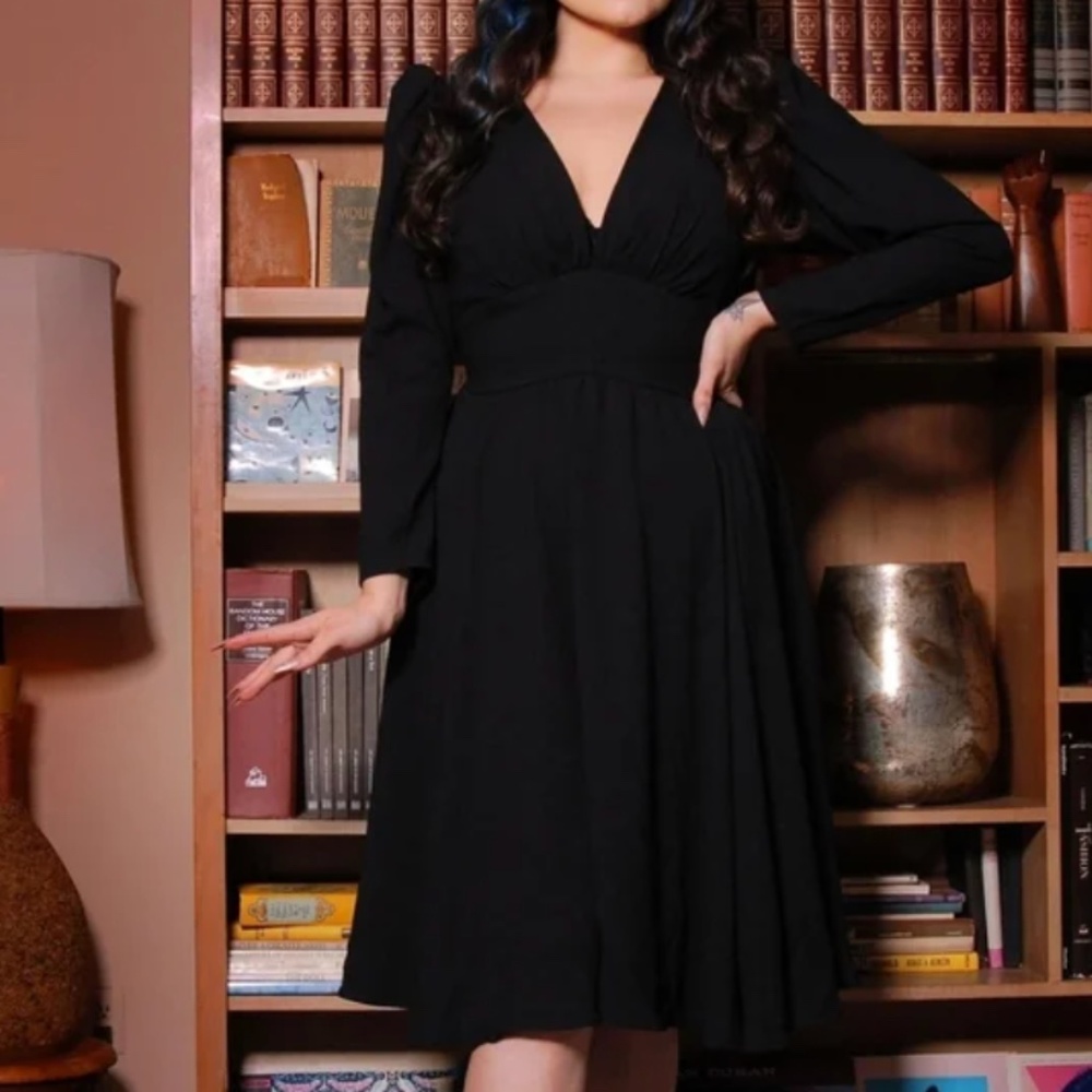 2X Luna 1940s Style Dress in Black Crepe